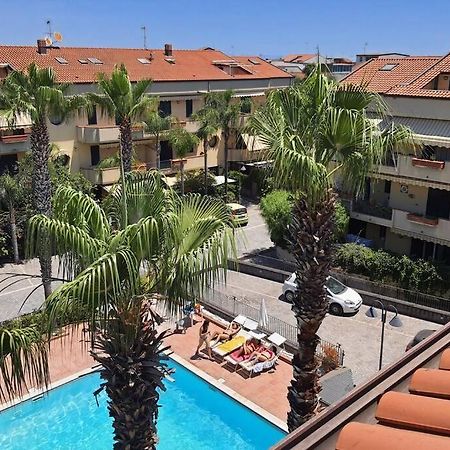 Appartement Sicilia, Mansarda Le Due Terrazze à Mascali Extérieur photo