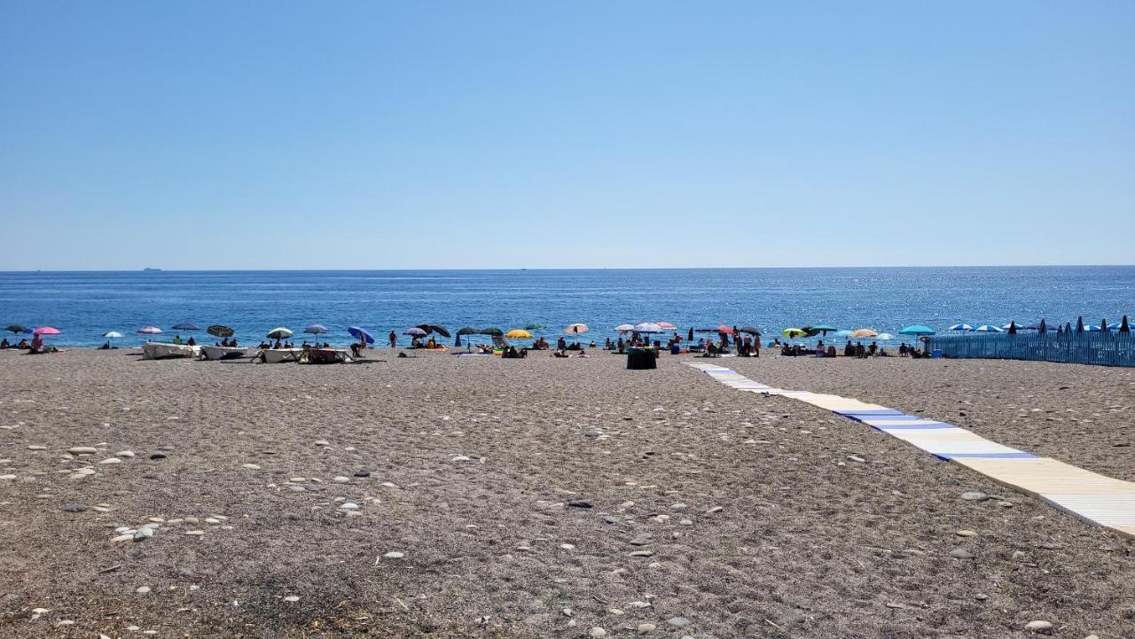 Appartement Sicilia, Mansarda Le Due Terrazze à Mascali Extérieur photo